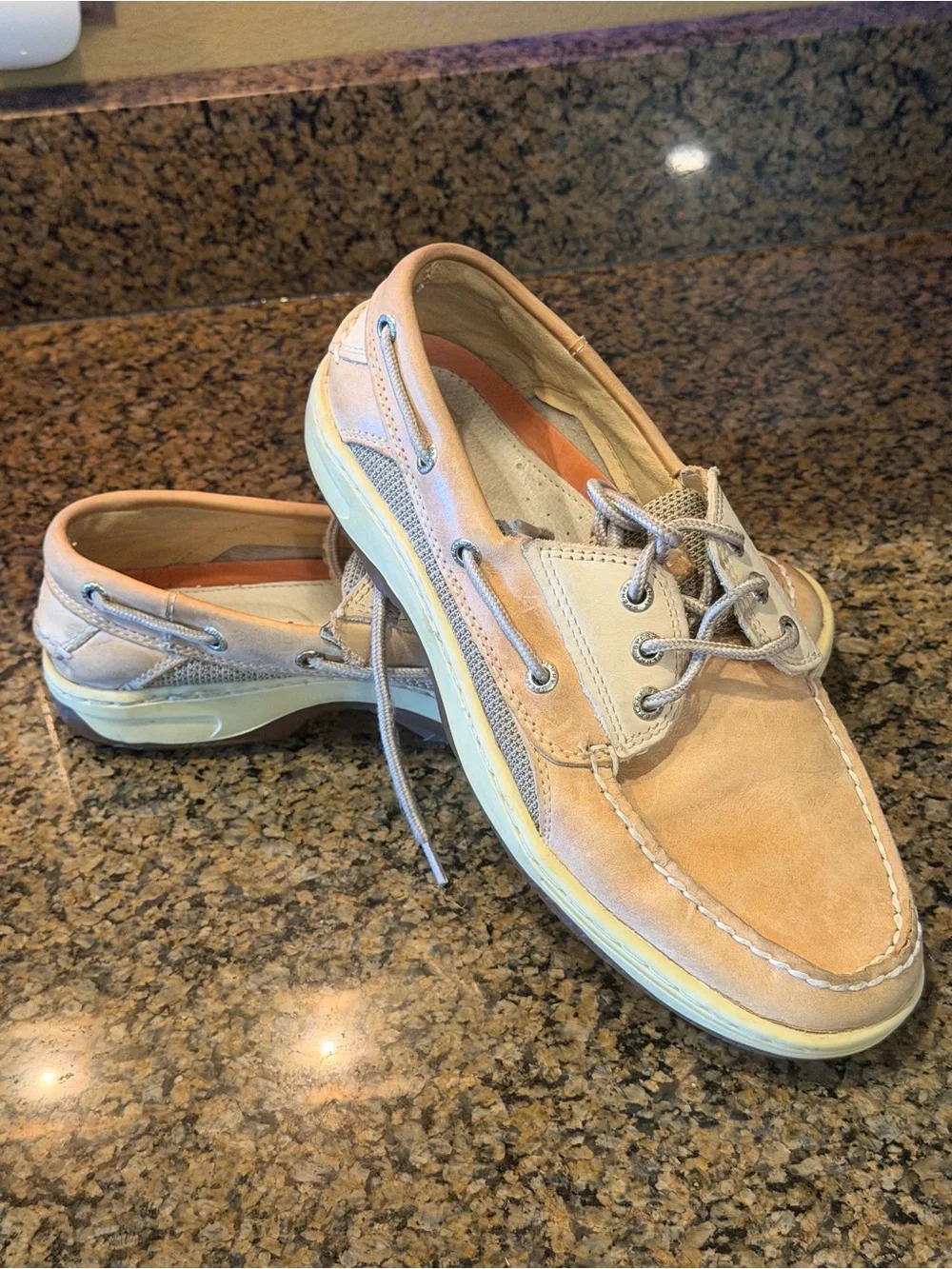 Sperry Light Tan cream  Boat Shoes size 8 leather breathable casual